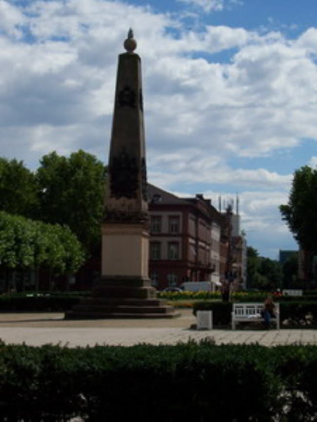 Der Luisenplatz in Wiesbaden 2007